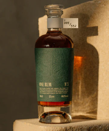 ONE RUM Nº3 22 Jahre Limitiert auf 332 Flaschen