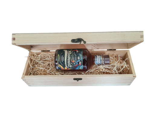 Holzbox mit Klappdeckel  Rumflasche Jack Parrot
