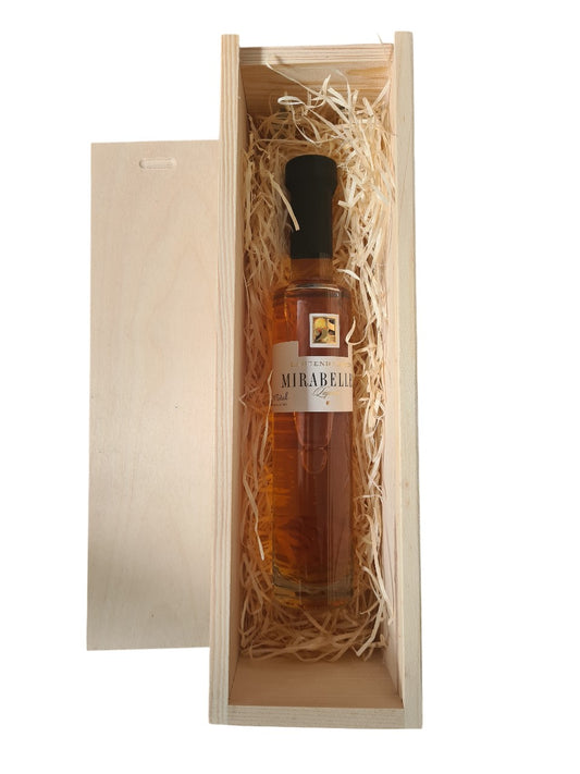 Holzbox mit Tragekordel und Schiebedeckel dazu Mirabellen Liqueur
