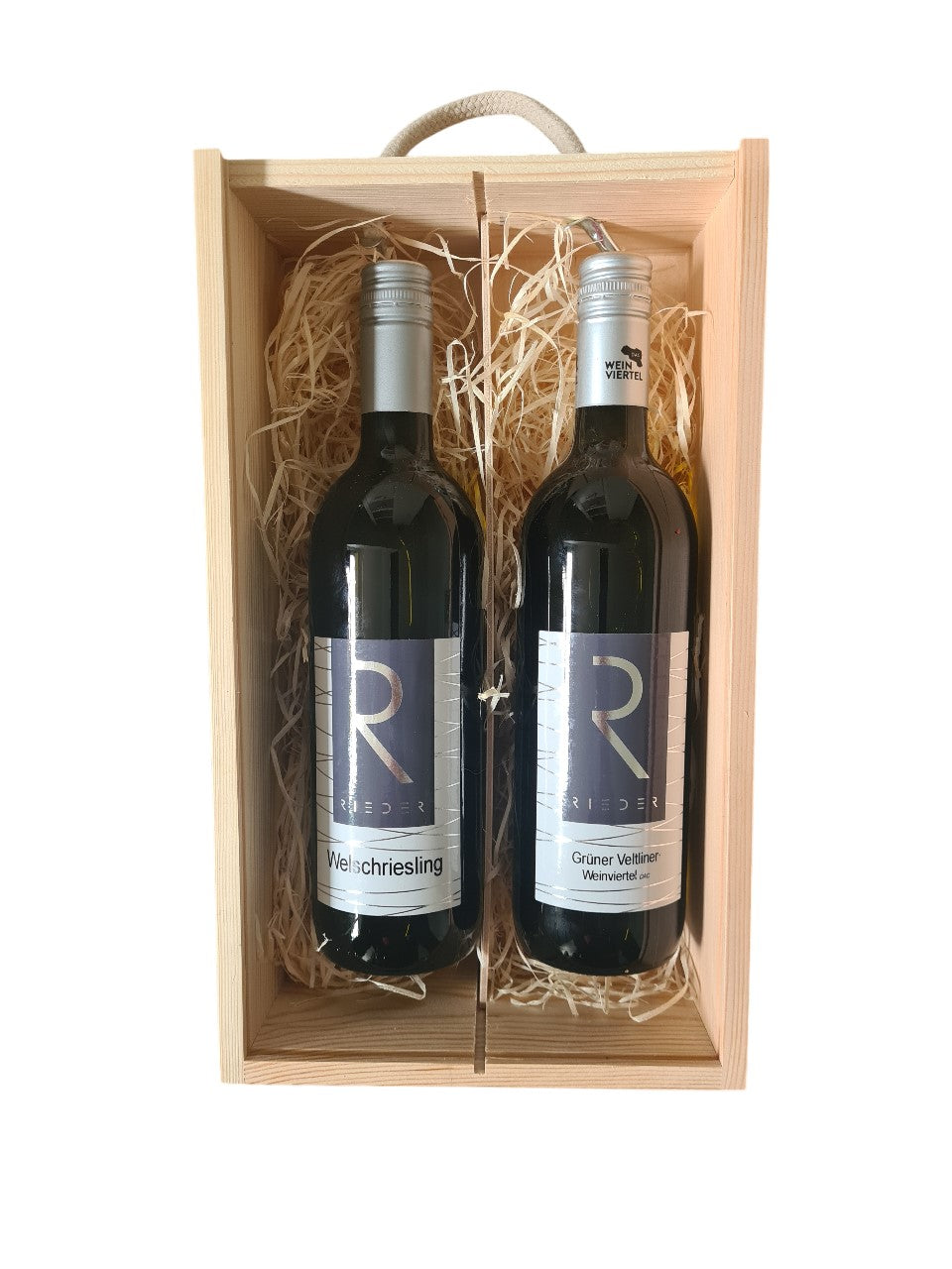 Holzbox mit Tragekordel und Schiebedeckel dazu  Grüner Veltiner und Welschriesling