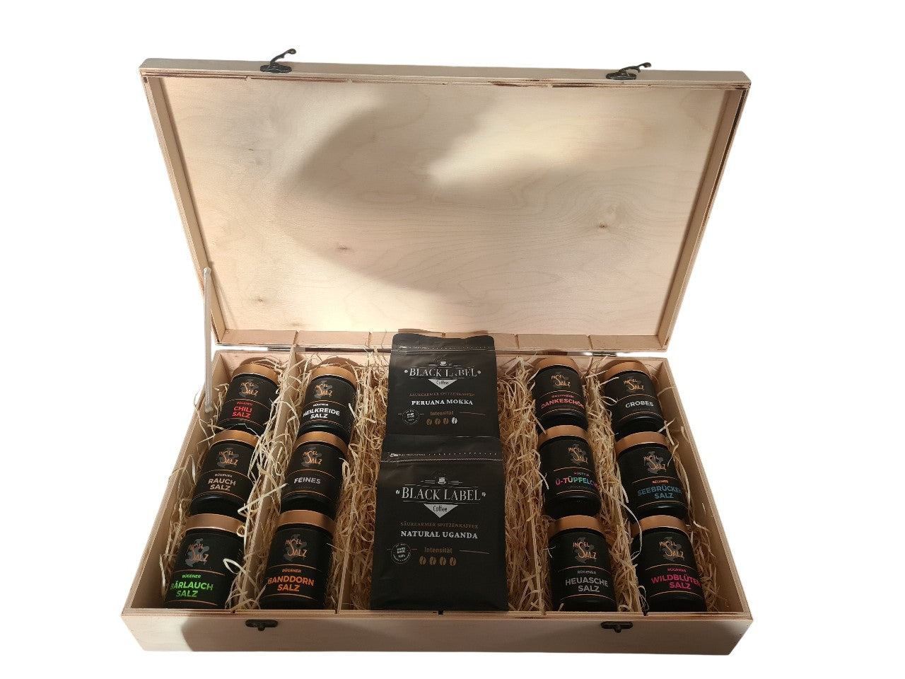 Geschenk Holzbox mit 12 Gewürzmischungen und 2x 330g Black Label Coffee Peru