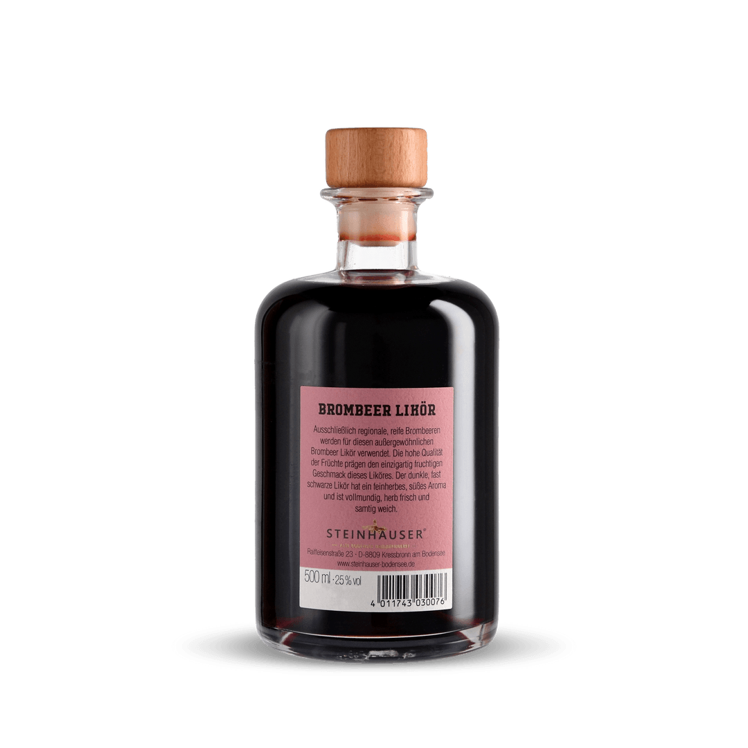 Brombeer Likör in der Apothekerflasche