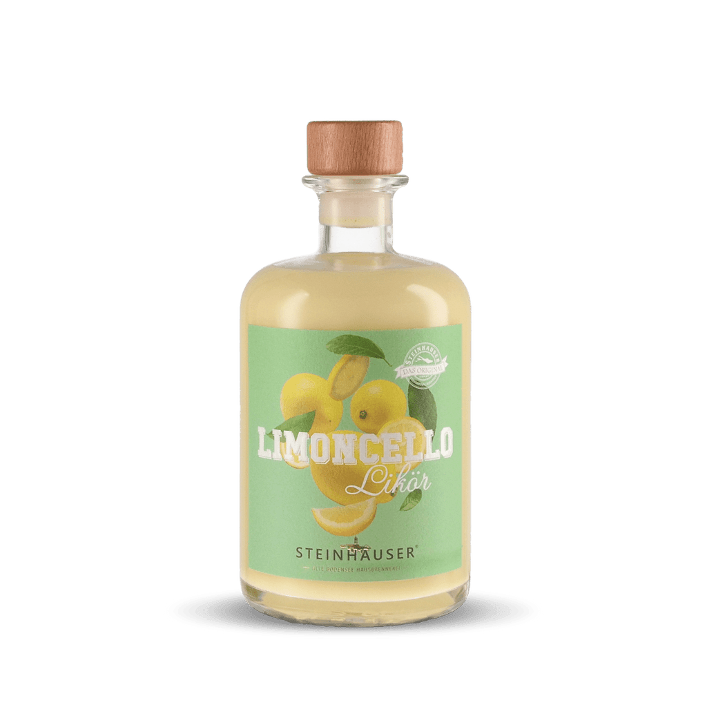 Limoncello in einer Holzbox mit Verschluss